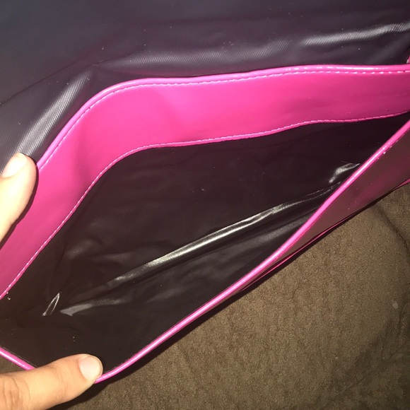 Pink crossbody - Picture 2 of 3